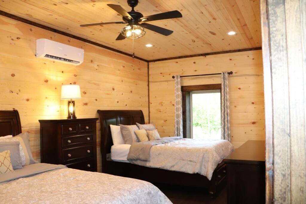 Chalet Village- Amazing Mountain Views - Piney Butt Place Gatlinburg Exterior foto